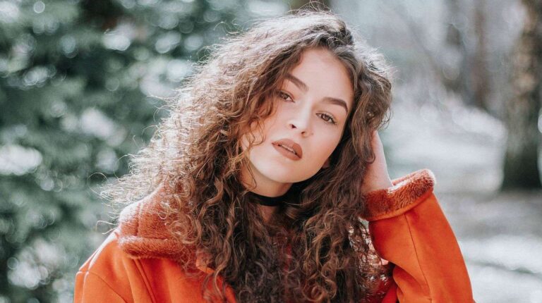 How To Do No Heat Curls | Makeup Tutorials