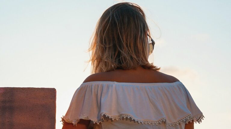 feature | Summer Hair Goals- Lucy Hale’s Epic Bob Hairstyles