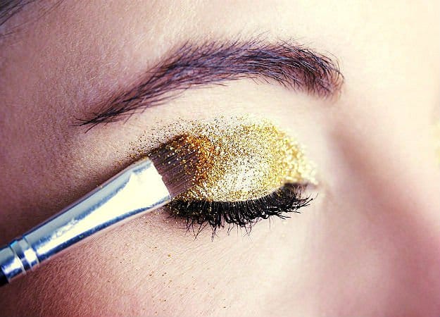 Apply The Loose Glitter Makeup | How To Use Glitter Makeup And Not Look Crazy | Makeup Tutorials