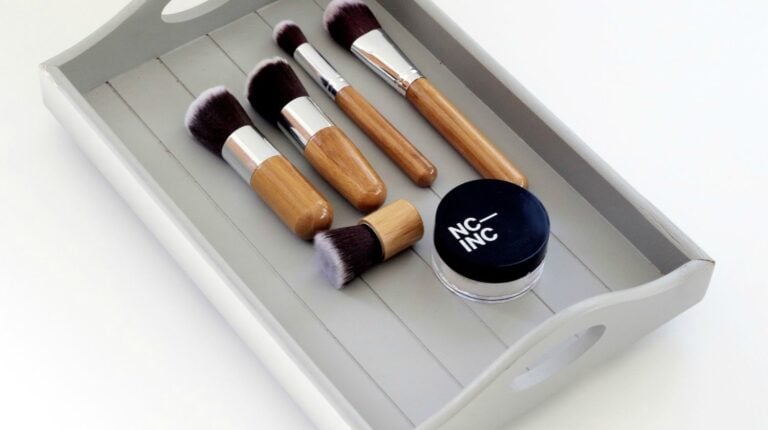 Makeup Tutorials | 24 Life-Changing Ways to Store Beauty Products