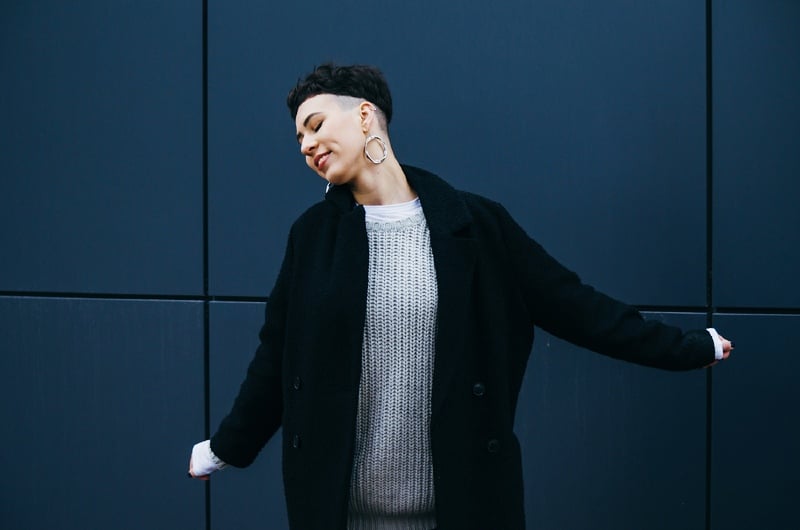 portrait smiling darkhaired young woman | undercut girl