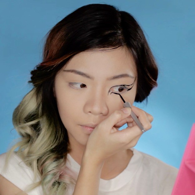 Create Winged Eye | Snapchat Lion Filter Super Cute Halloween Makeup Tutorial